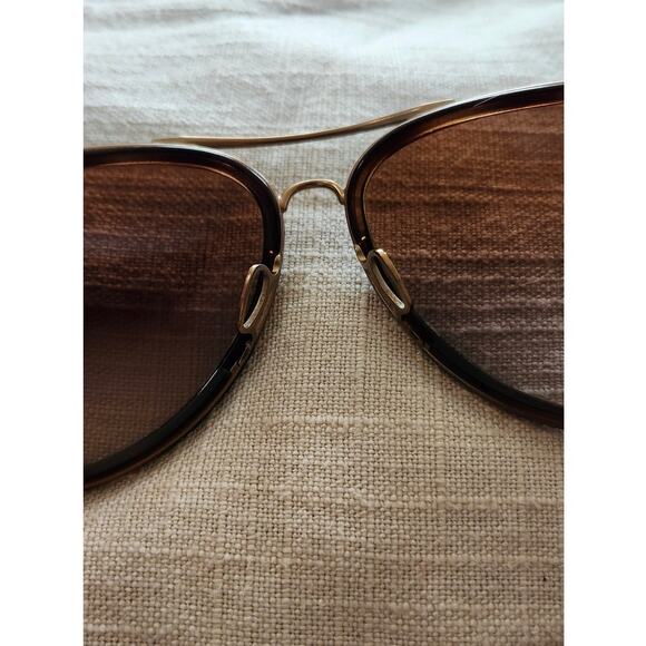 Oakley Kickback Sunglasses Brown Tortoise AS IS Missing Nose Pads Scratched Lens main image 6